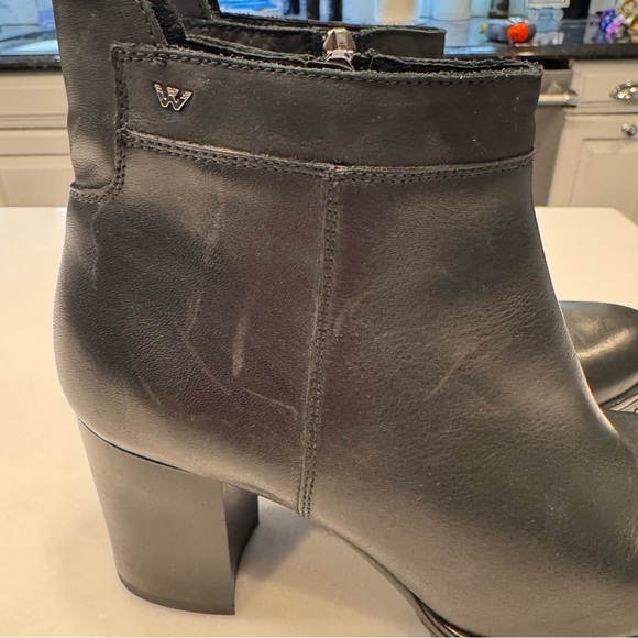 Wojas Women’s Black Leather Ankle Boots Size Zip 2” Heel Sz US 8.5 EU 39 - Picture 4 of 12